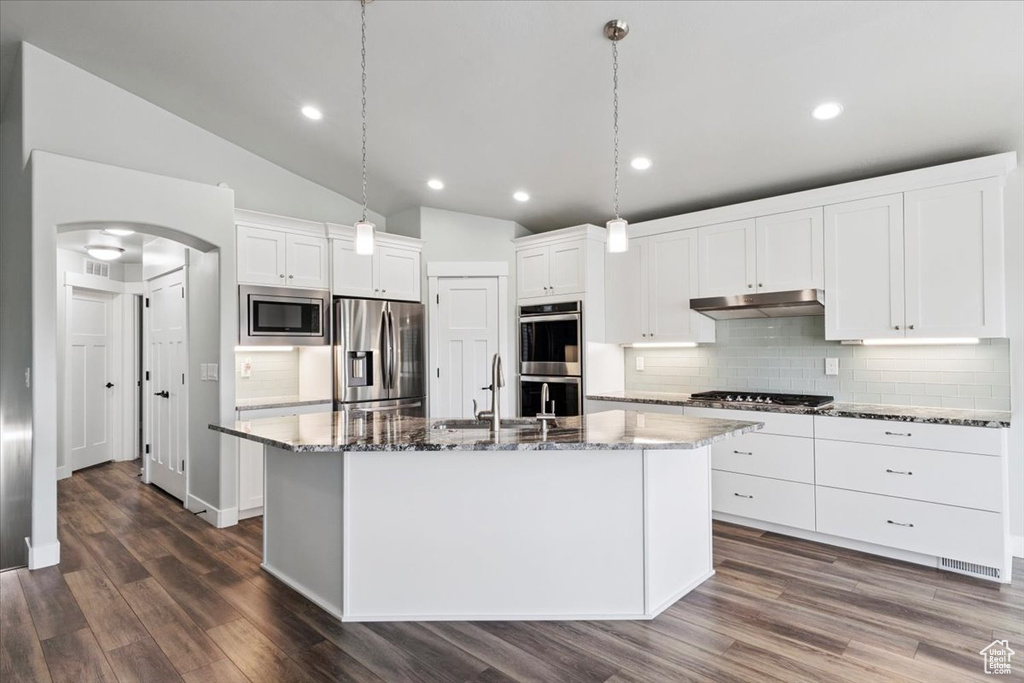 8499 S BOULDER CREEK RD West Jordan, UT 84081