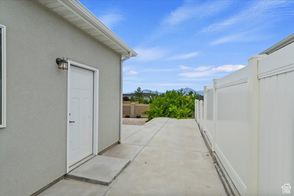 8499 S BOULDER CREEK RD West Jordan, UT 84081
