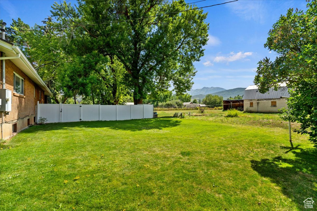185 N 6800 E Huntsville, UT 84317