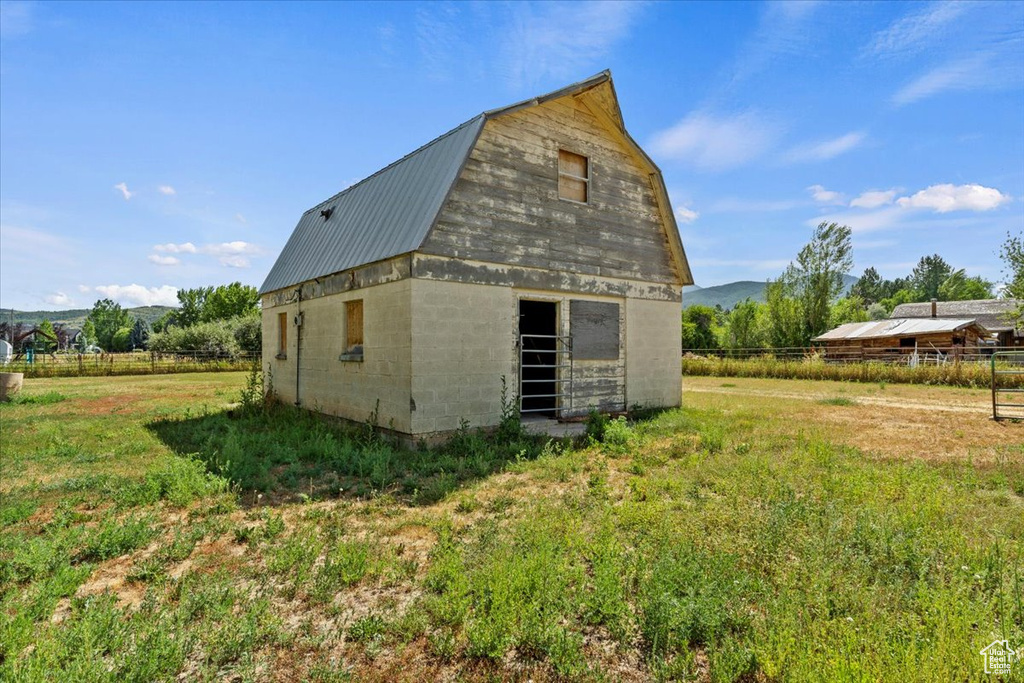 185 N 6800 E Huntsville, UT 84317