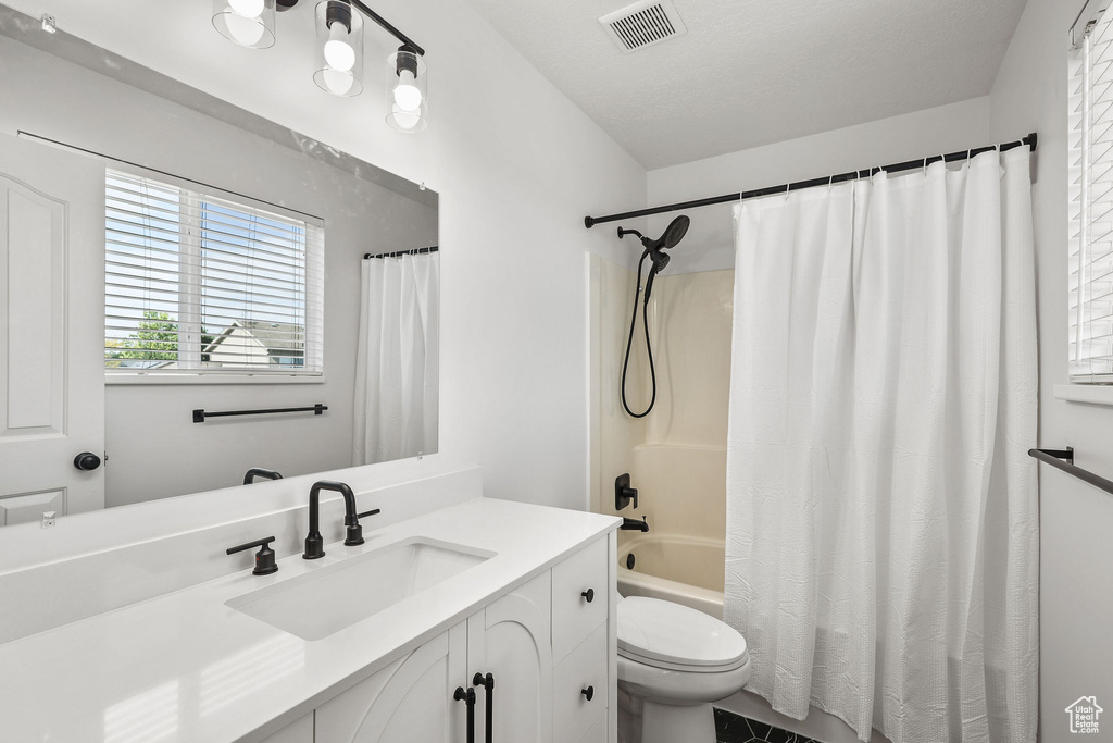 141 E 2200 S Clearfield, UT 84015