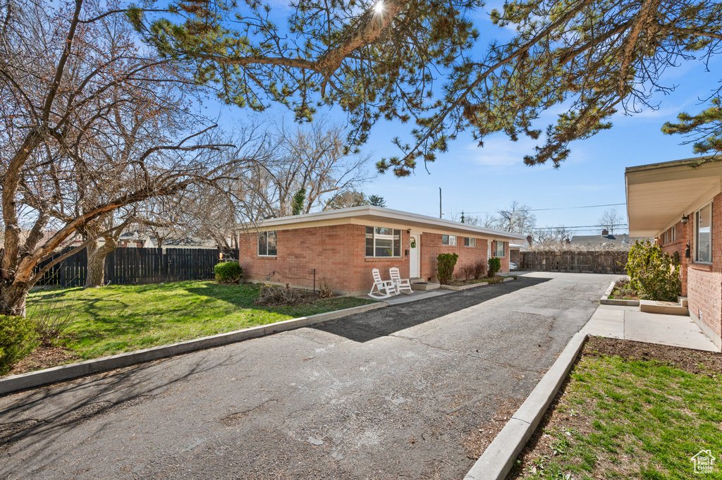 2692 PRESTON ST Salt Lake City, UT 84106