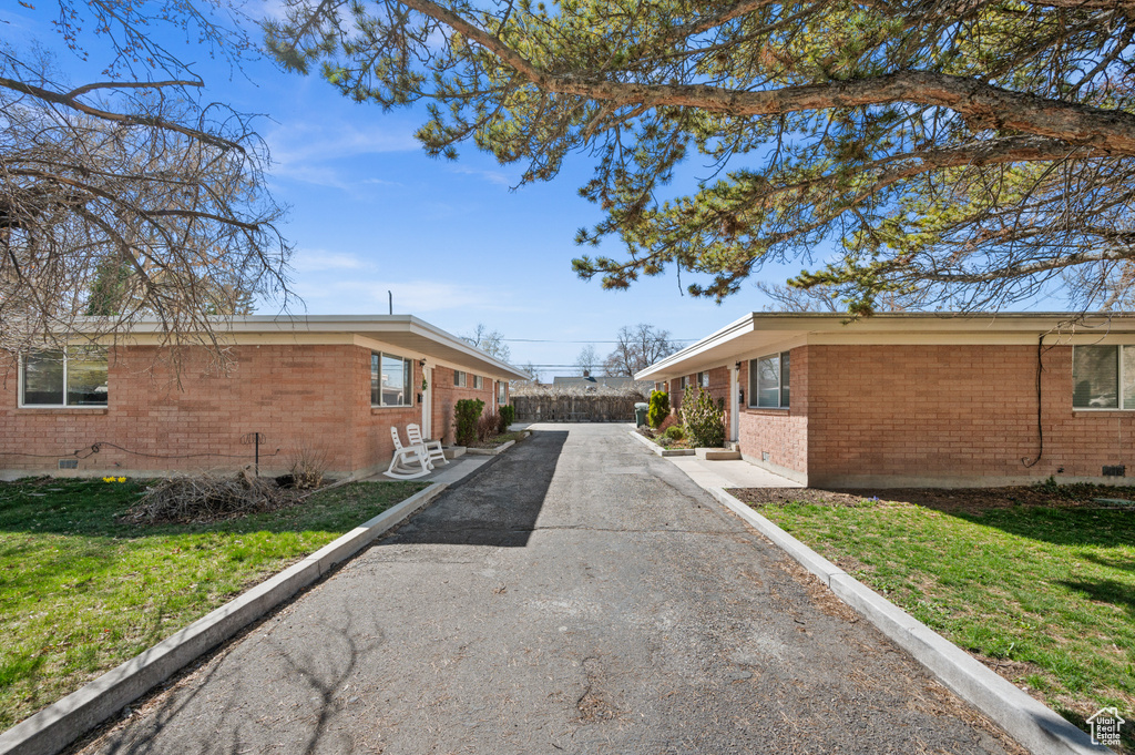 2692 PRESTON ST Salt Lake City, UT 84106