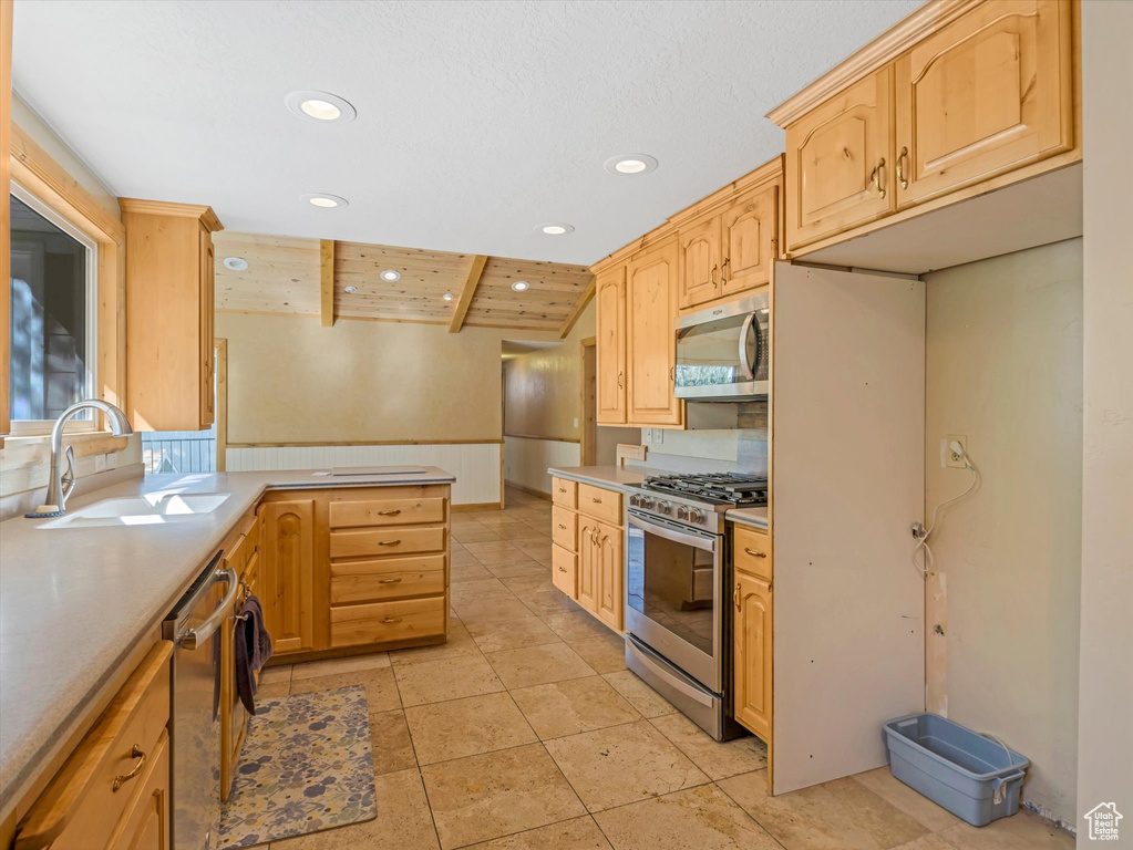 3006 INDIAN HILLS DR Provo, UT 84604