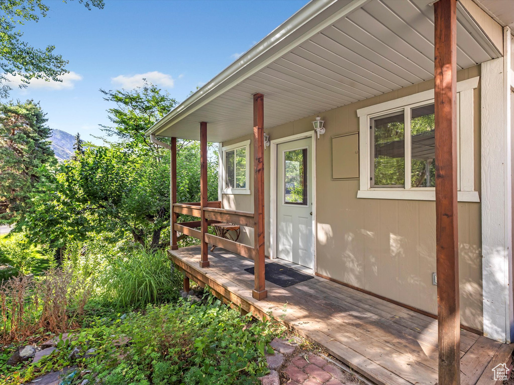 3006 INDIAN HILLS DR Provo, UT 84604