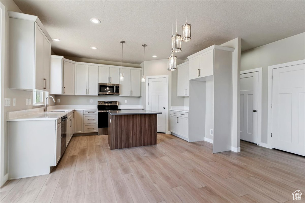 Photo 11 for MLS #2100633 at 552 E 41st St