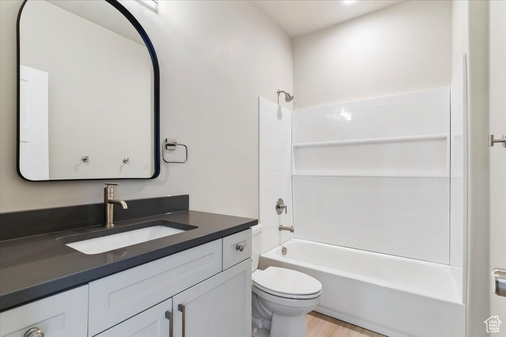 Photo 21 for MLS #2100633 at 552 E 41st St