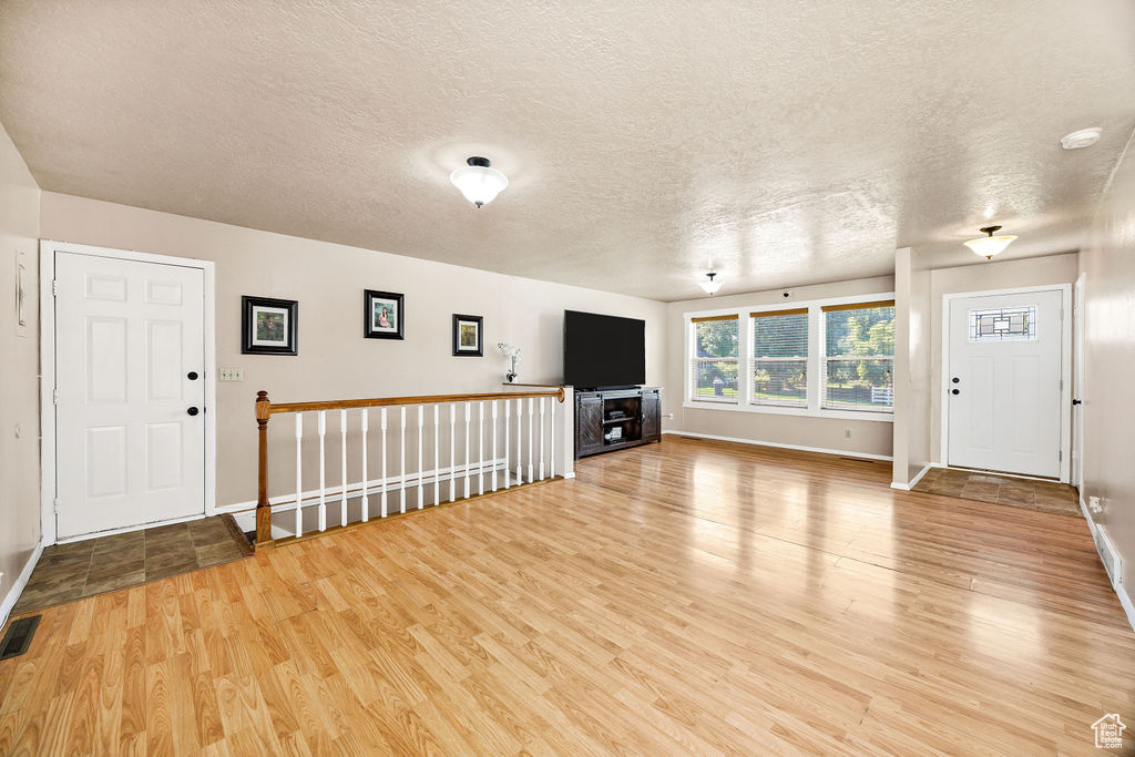 55 W 300 N Hyde Park, UT 84318