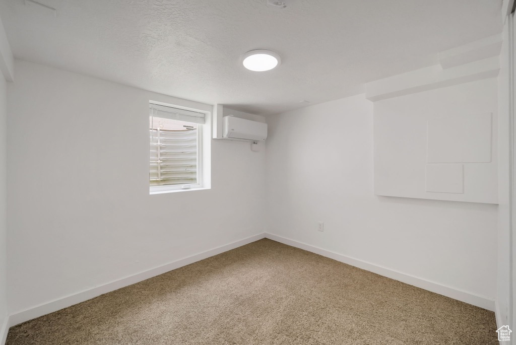 2169 E 3205 S Millcreek, UT 84109