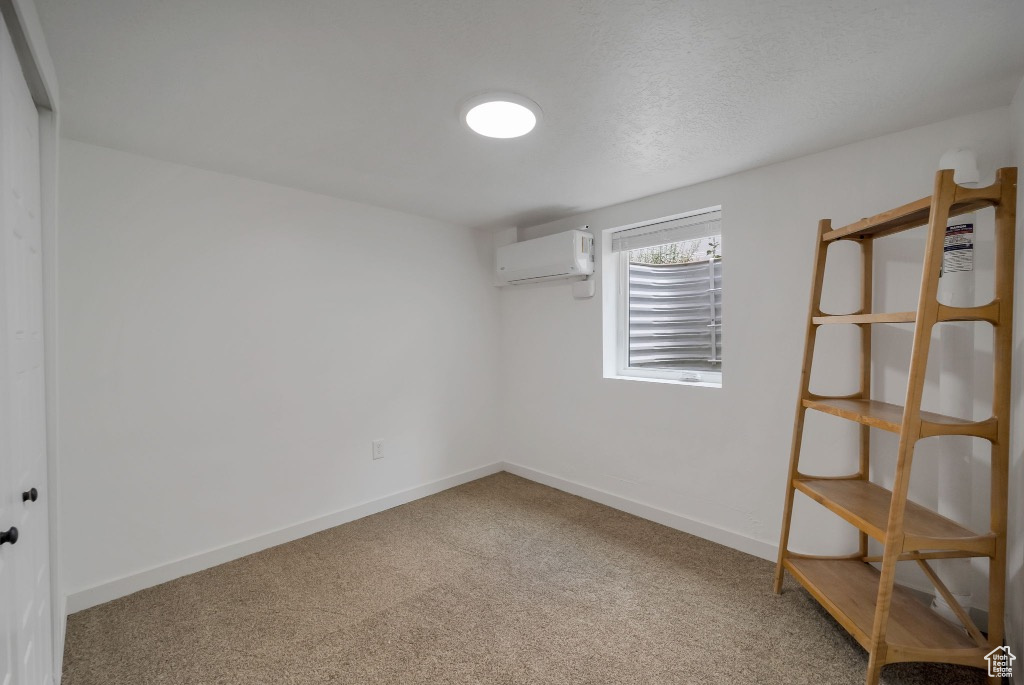 2169 E 3205 S Millcreek, UT 84109