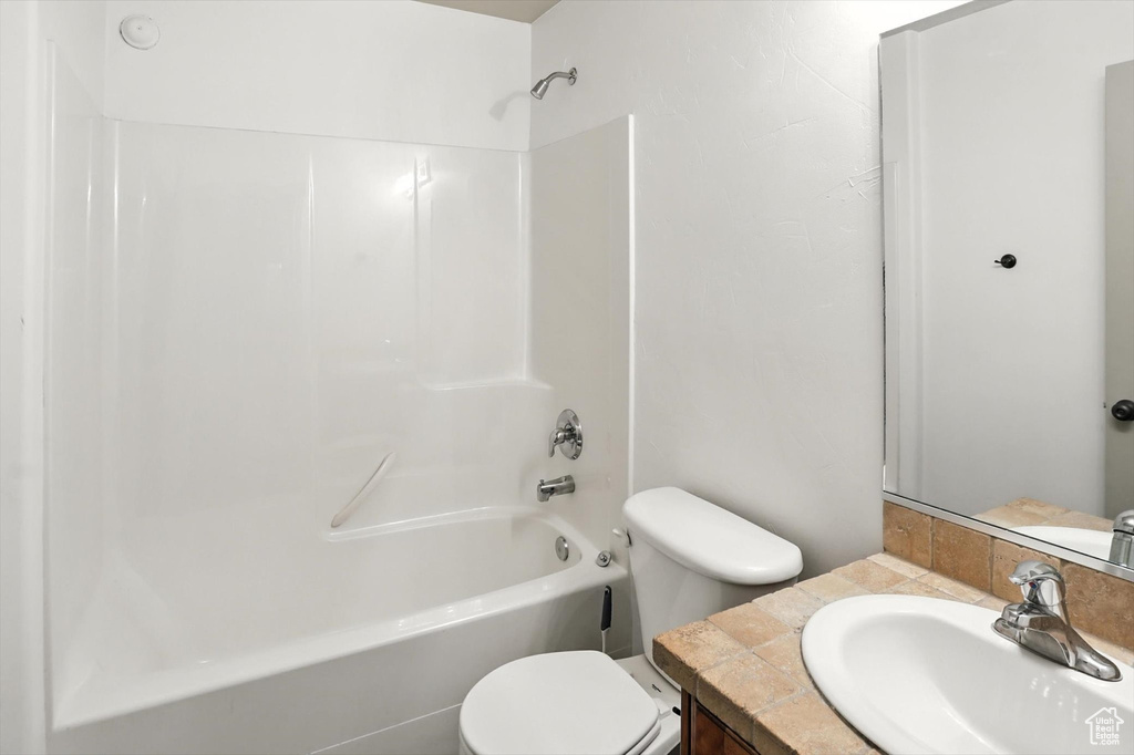 684 E APPLE DRIVE Logan, UT 84321