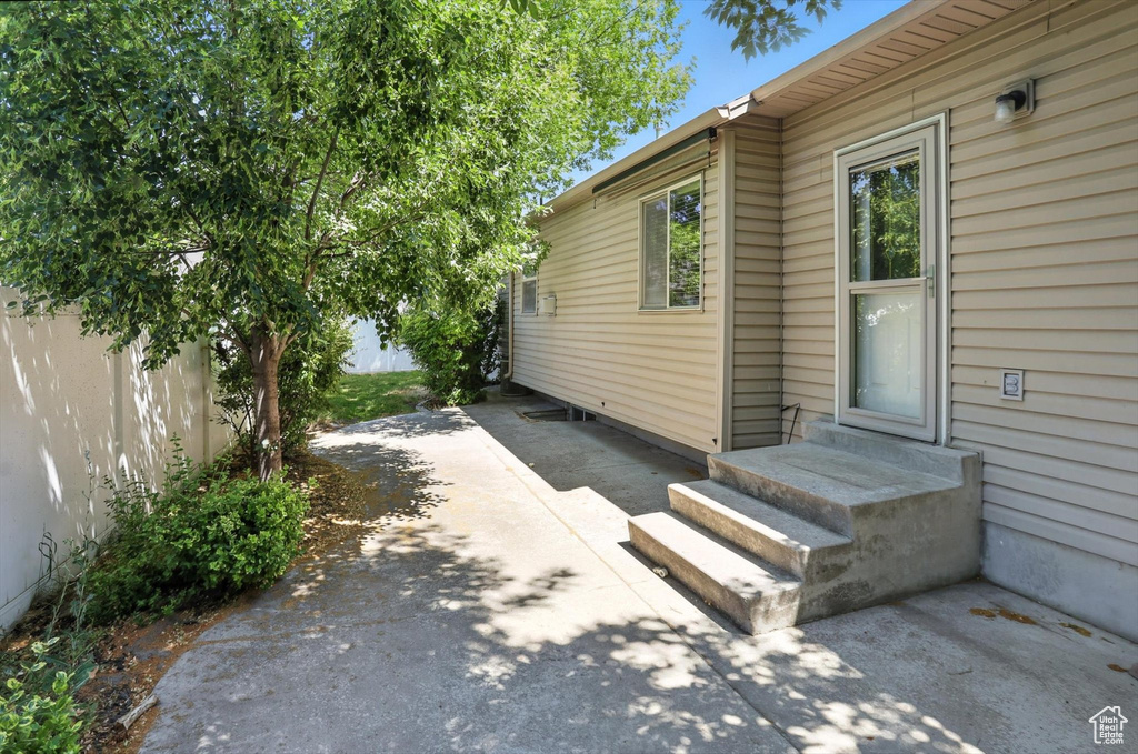 684 E APPLE DRIVE Logan, UT 84321
