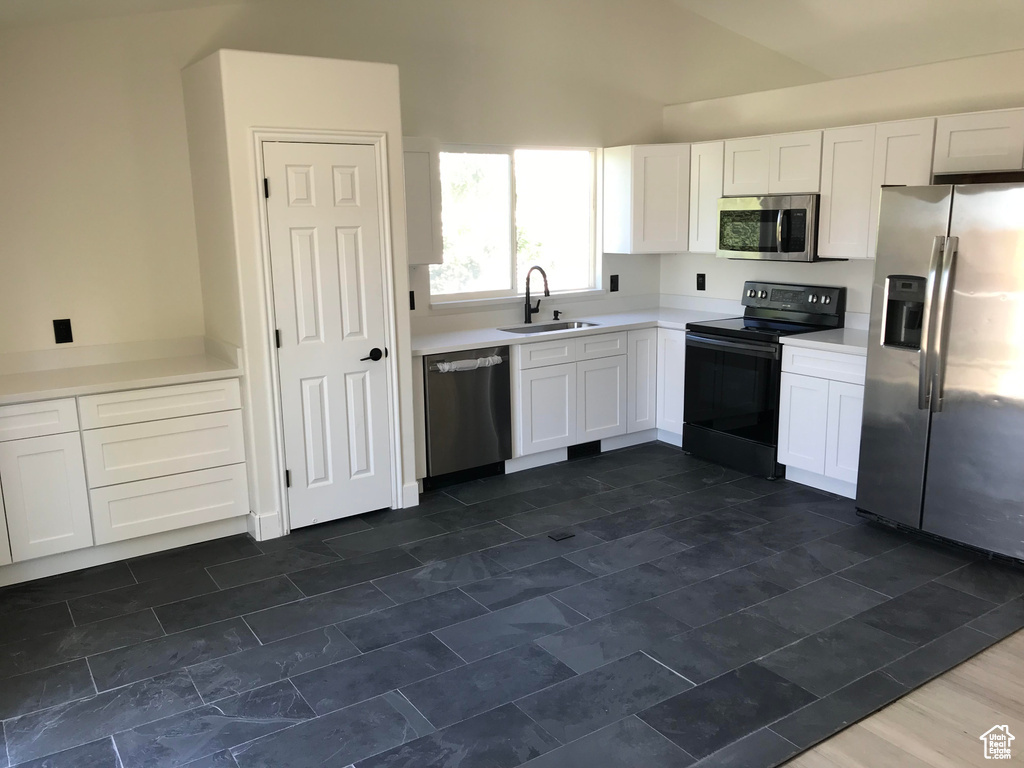 6116 W GRACELAND WAY West Jordan, UT 84081