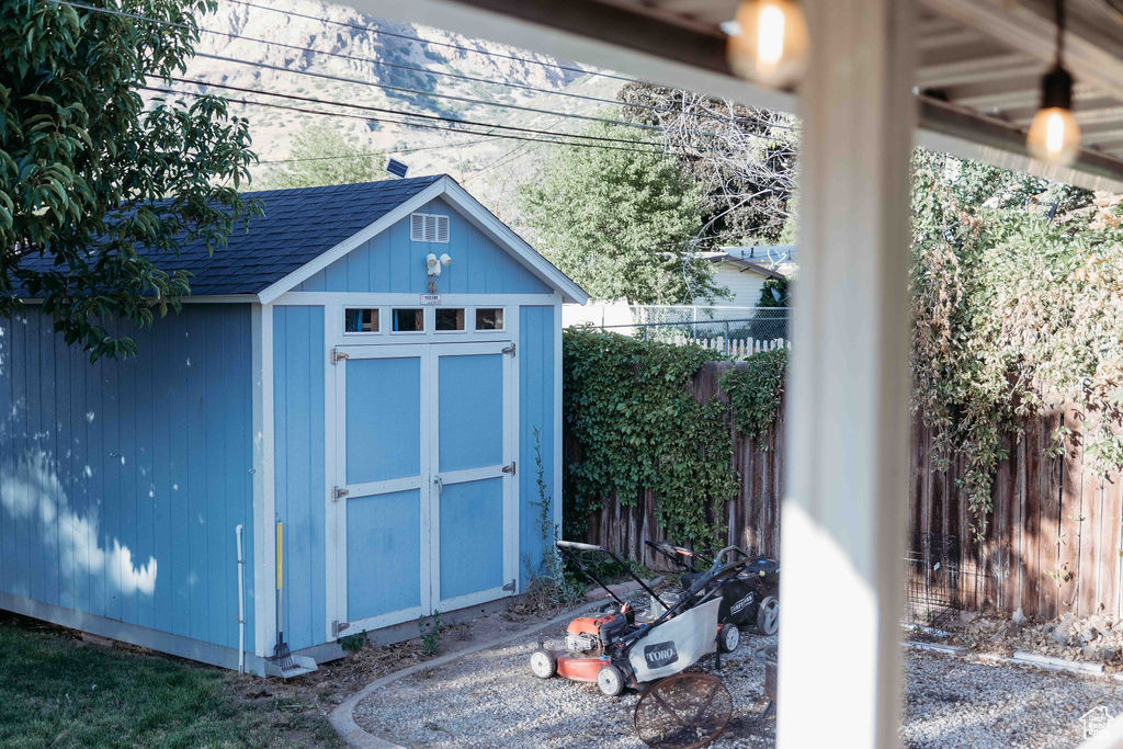 948 VITT DR Ogden, UT 84404