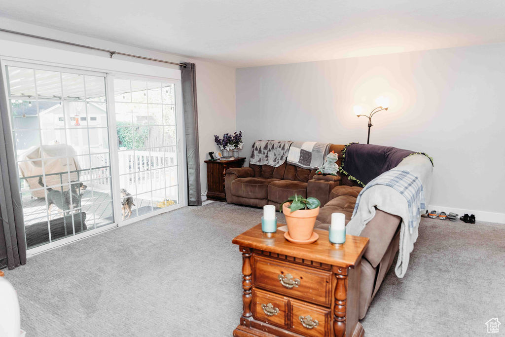 948 VITT DR Ogden, UT 84404