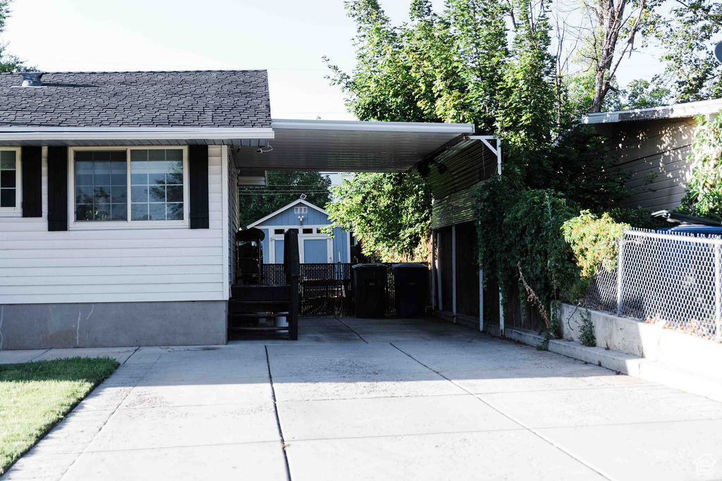 948 VITT DR Ogden, UT 84404