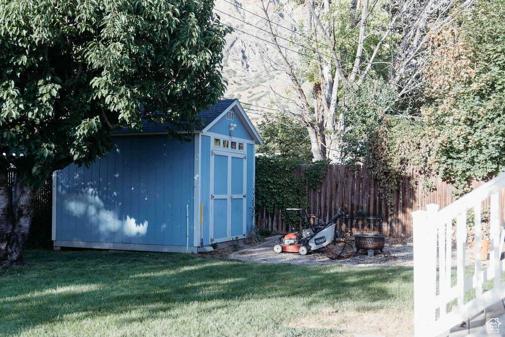 948 VITT DR Ogden, UT 84404