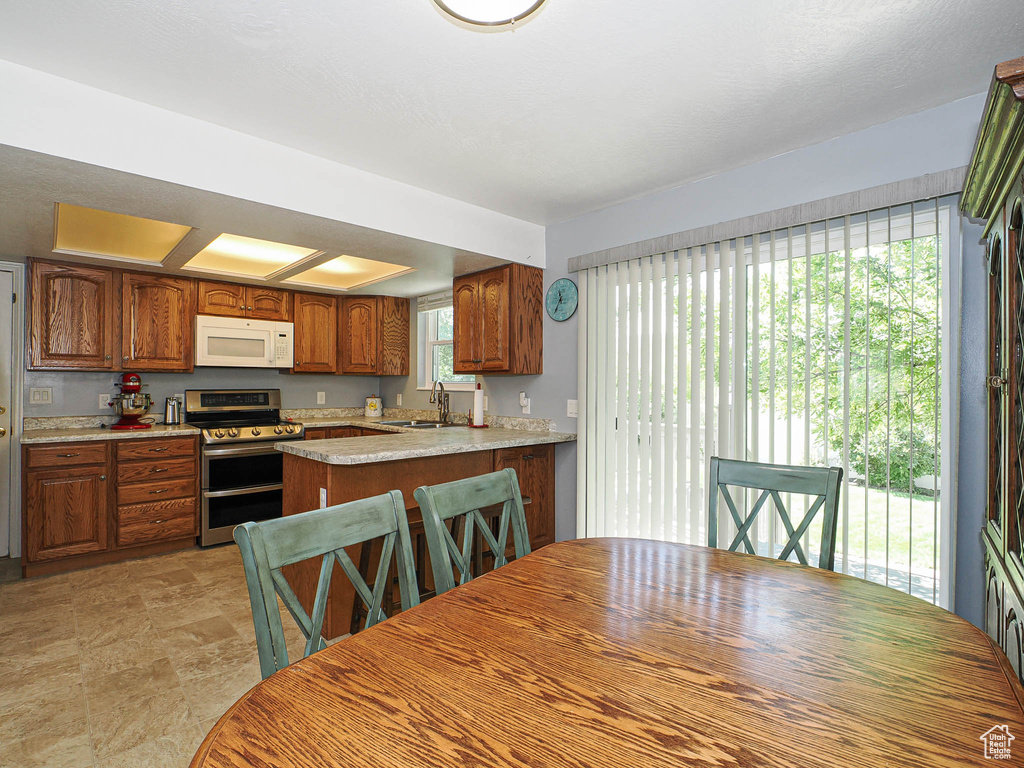 3369 W PORTER CIR West Jordan, UT 84084