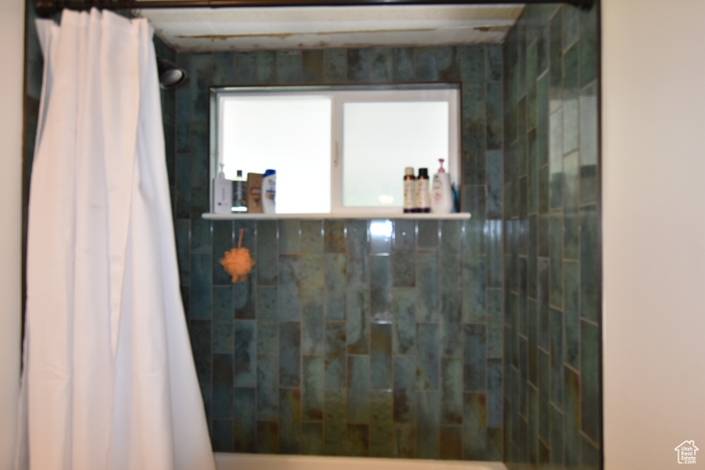 806 VALERIA DR Layton, UT 84041