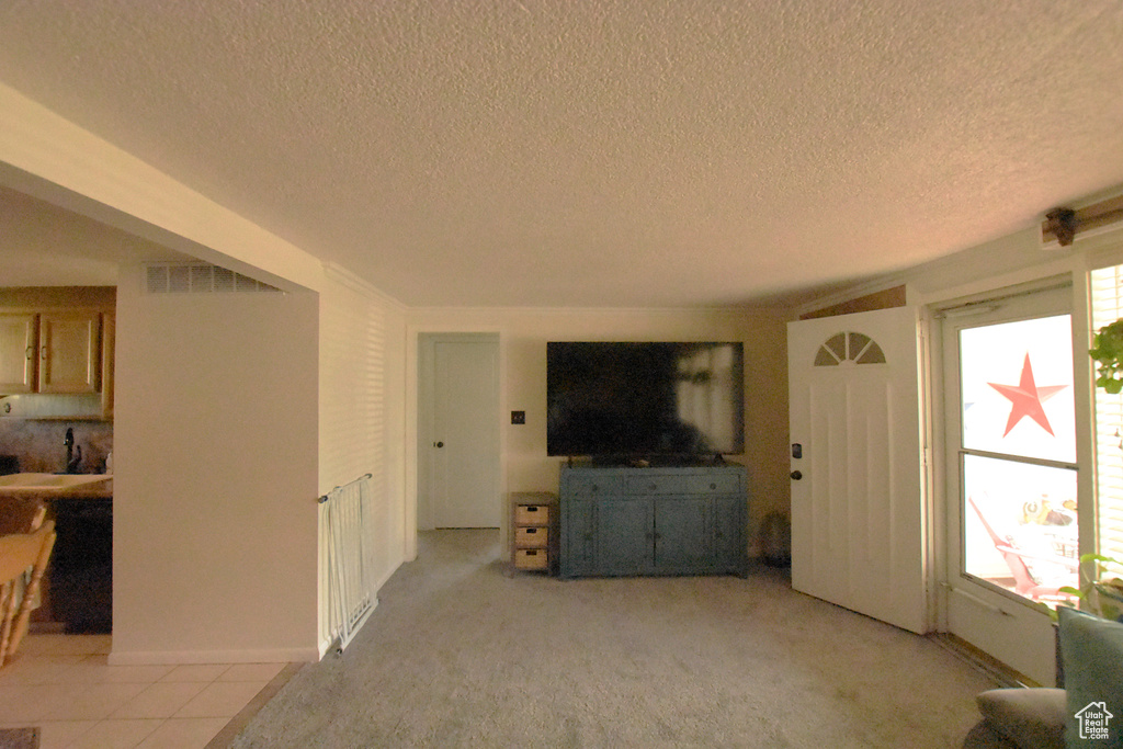 Photo 8 for MLS #2100697 at 806 Valeria Dr