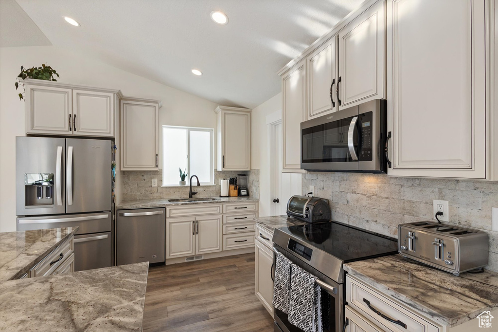 612 S 300 E Lehi, UT 84043