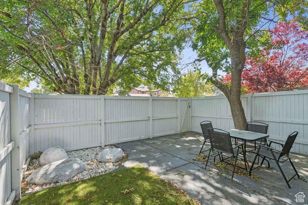 4216 S SOLITUDE RDG #A Taylorsville, UT 84129