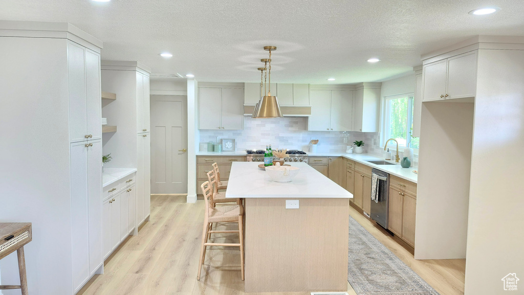 4529 S WESTVIEW DR Salt Lake City, UT 84124
