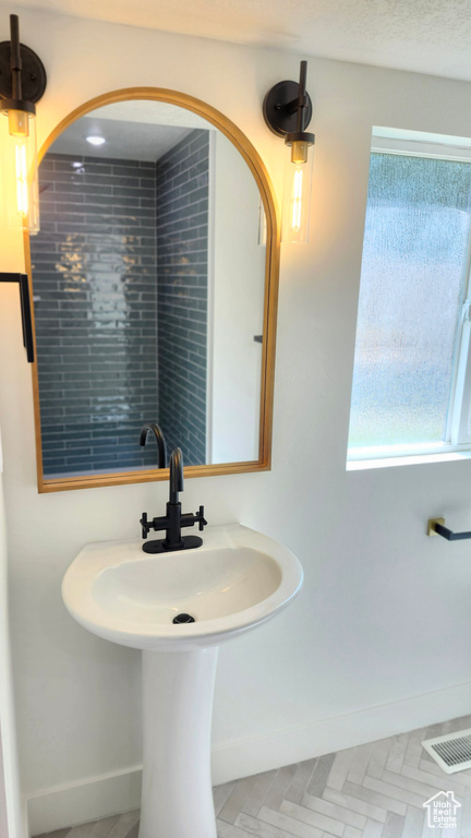 4529 S WESTVIEW DR Salt Lake City, UT 84124