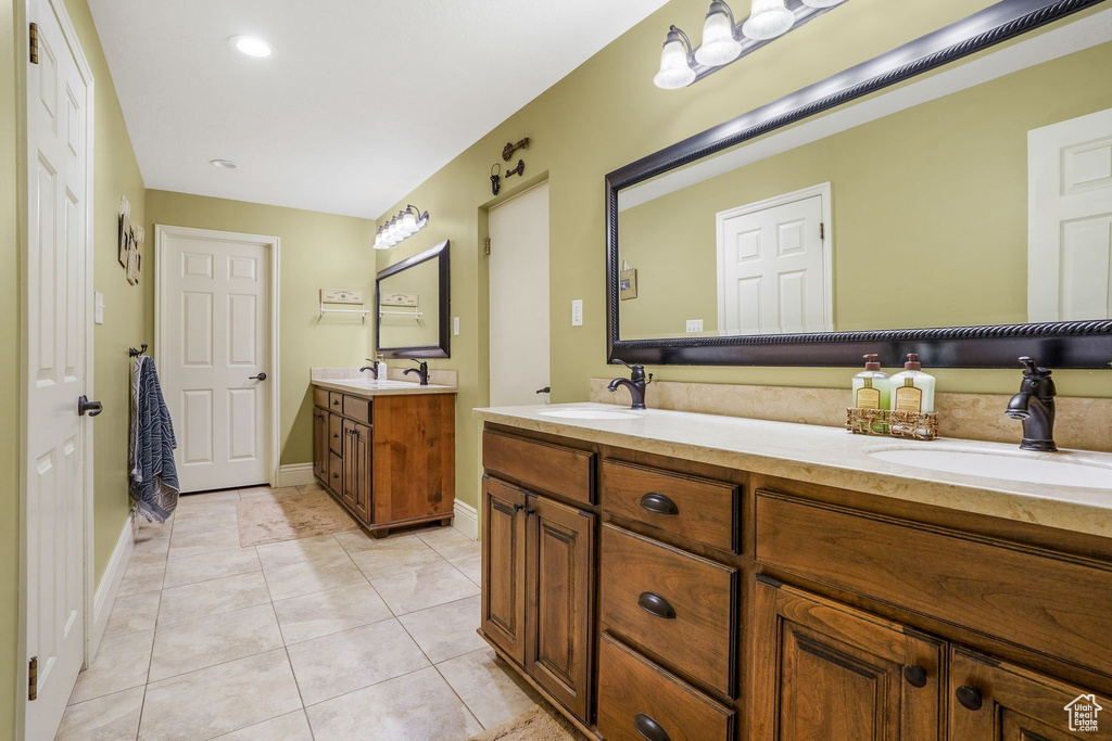 2385 S CLAREMONT DR Bountiful, UT 84010