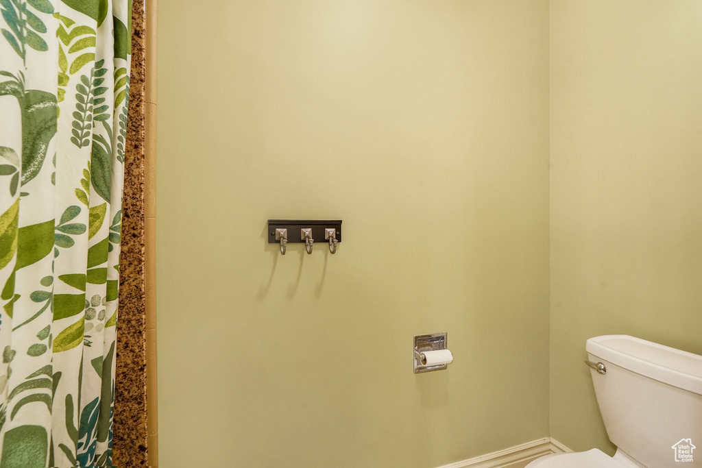 2385 S CLAREMONT DR Bountiful, UT 84010