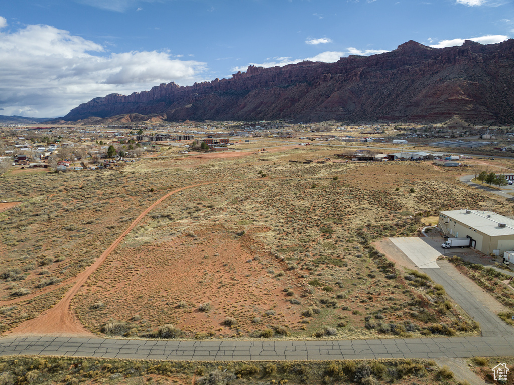2284  RESOURCE BLVD Moab, UT 84532