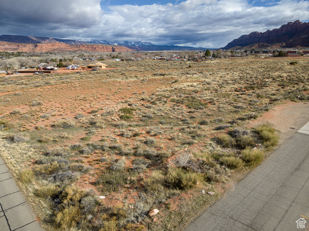2284  RESOURCE BLVD Moab, UT 84532