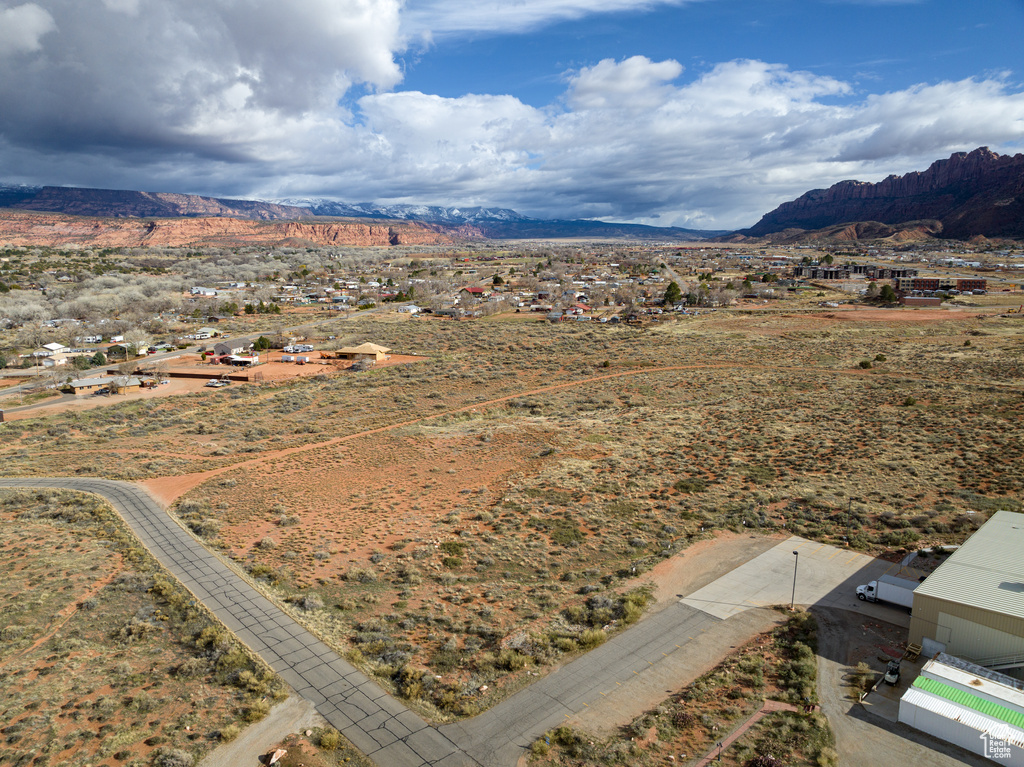 2284  RESOURCE BLVD Moab, UT 84532