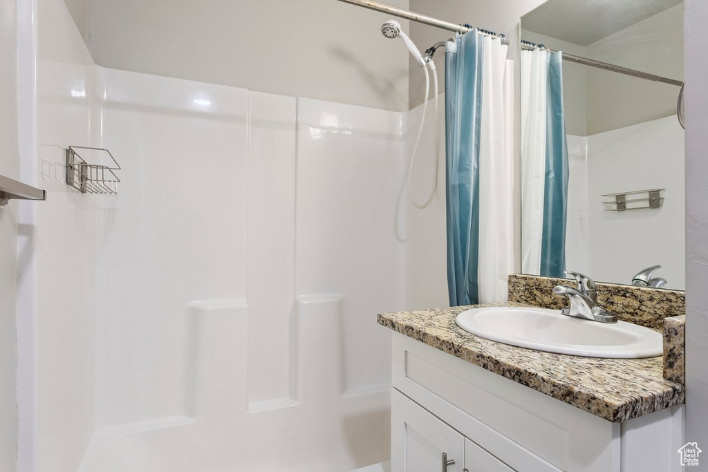 904 E 775 N Layton, UT 84040