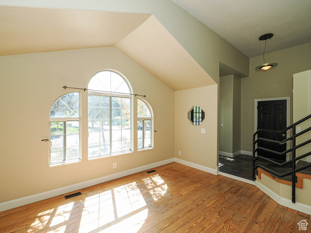 9352 SWEET MEADOW LN Sandy, UT 84070