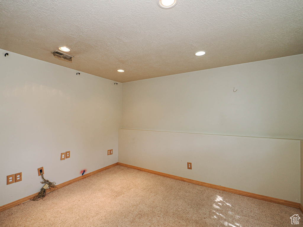 9352 SWEET MEADOW LN Sandy, UT 84070