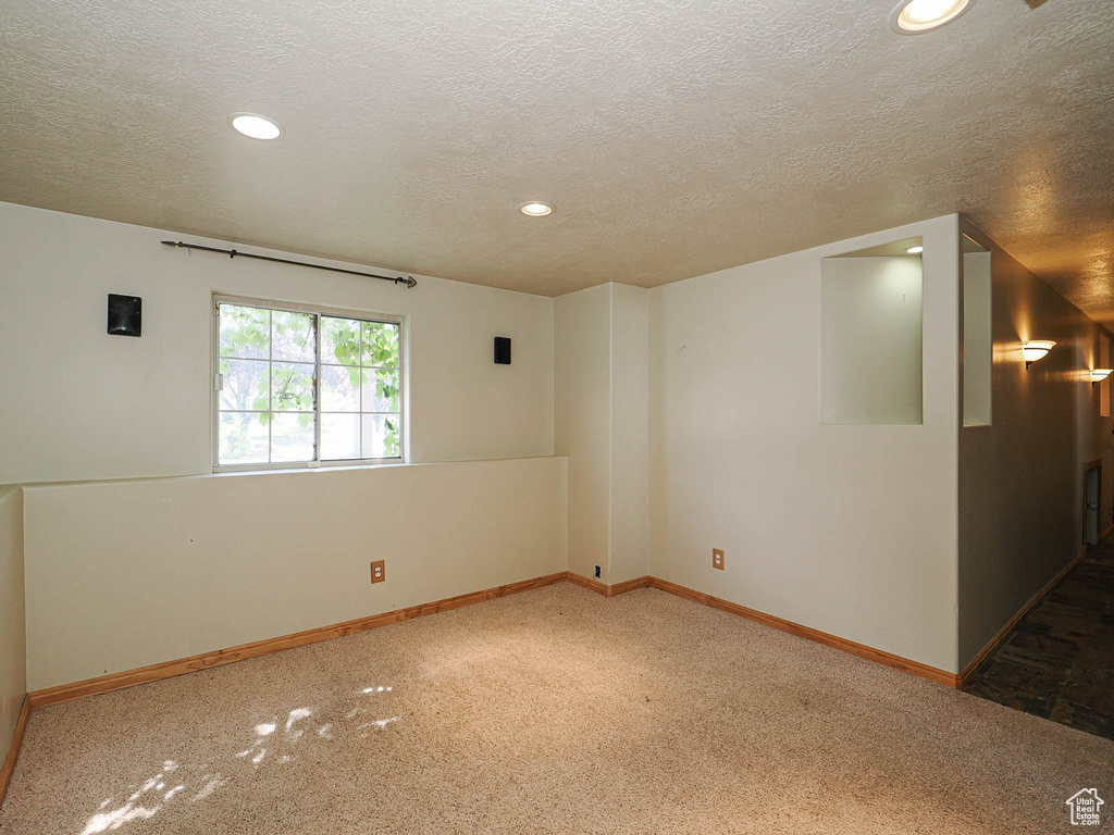 9352 SWEET MEADOW LN Sandy, UT 84070