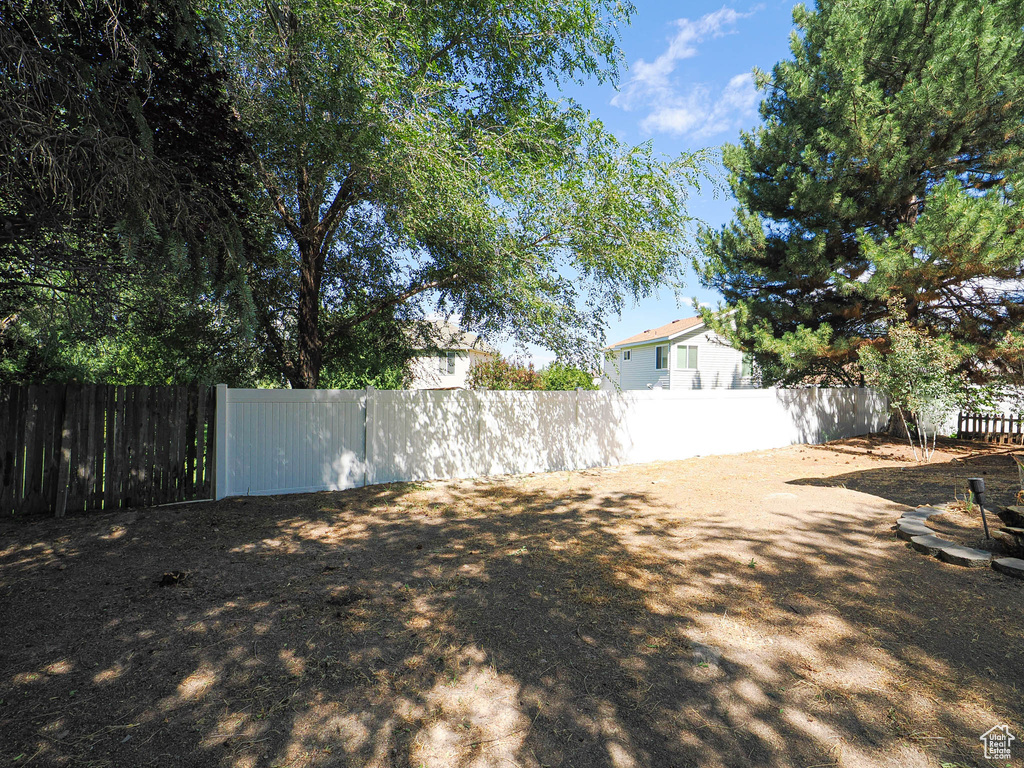 9352 SWEET MEADOW LN Sandy, UT 84070