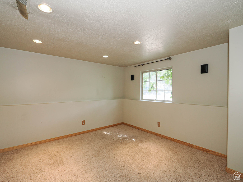 9352 SWEET MEADOW LN Sandy, UT 84070