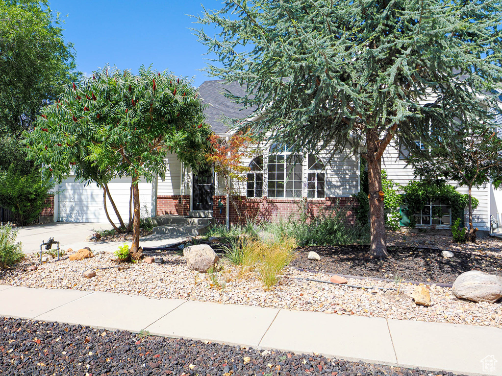 9352 SWEET MEADOW LN Sandy, UT 84070