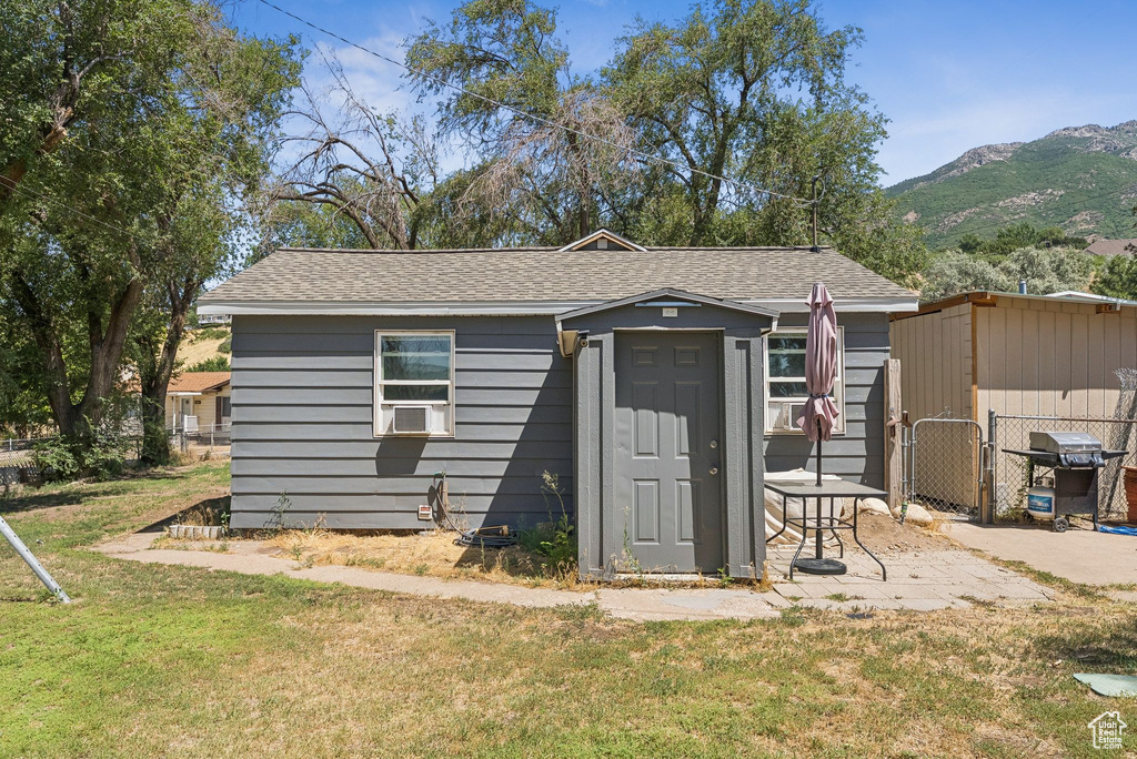 2553 E 6550 S Uintah, UT 84405