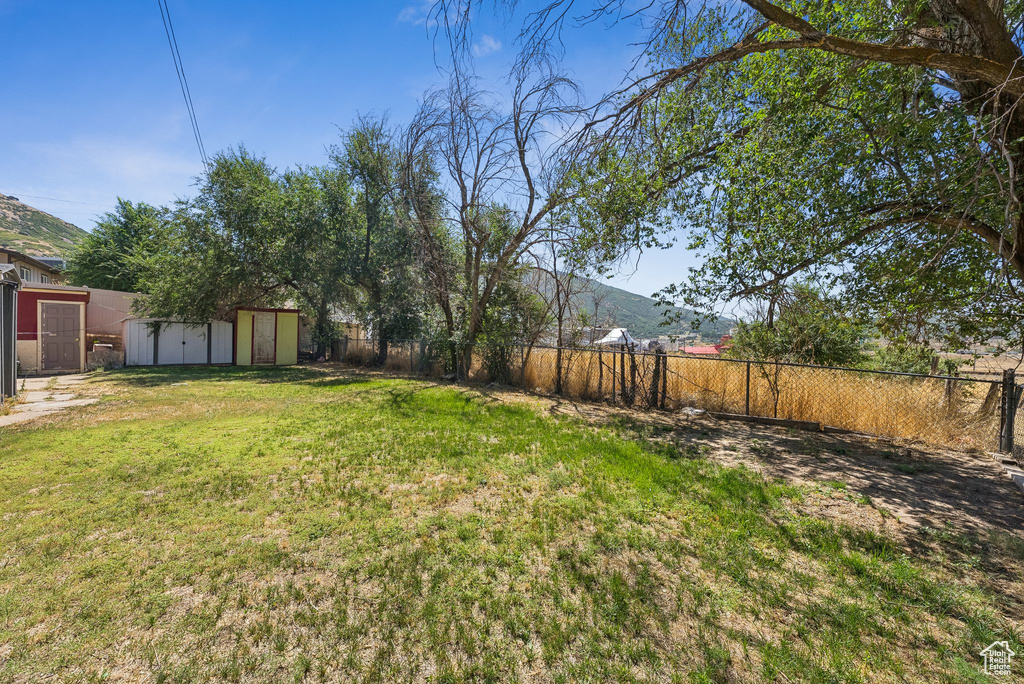 2553 E 6550 S Uintah, UT 84405