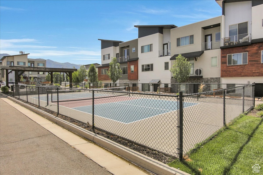 2245 N 450 W Layton, UT 84041