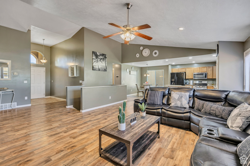 6059 BAYSHORE DR Stansbury Park, UT 84074