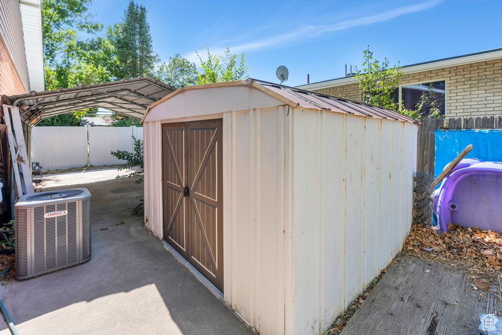 6300 S ASHWOOD DR Murray, UT 84121