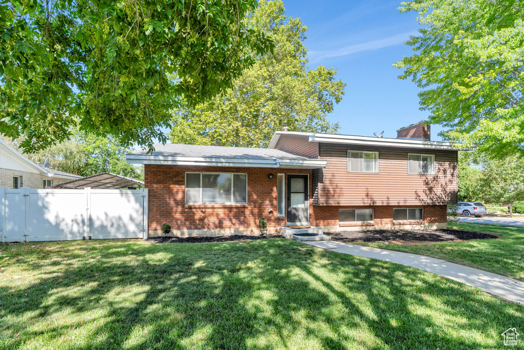6300 S ASHWOOD DR Murray, UT 84121