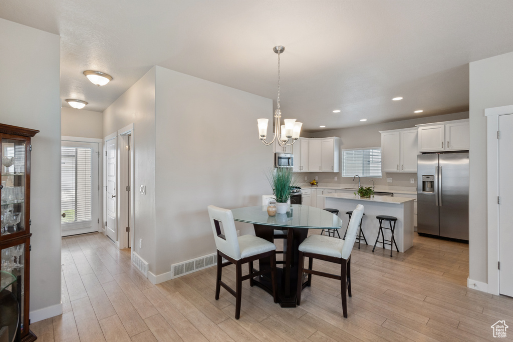 7697 W WEST KING TOP RD Magna, UT 84044