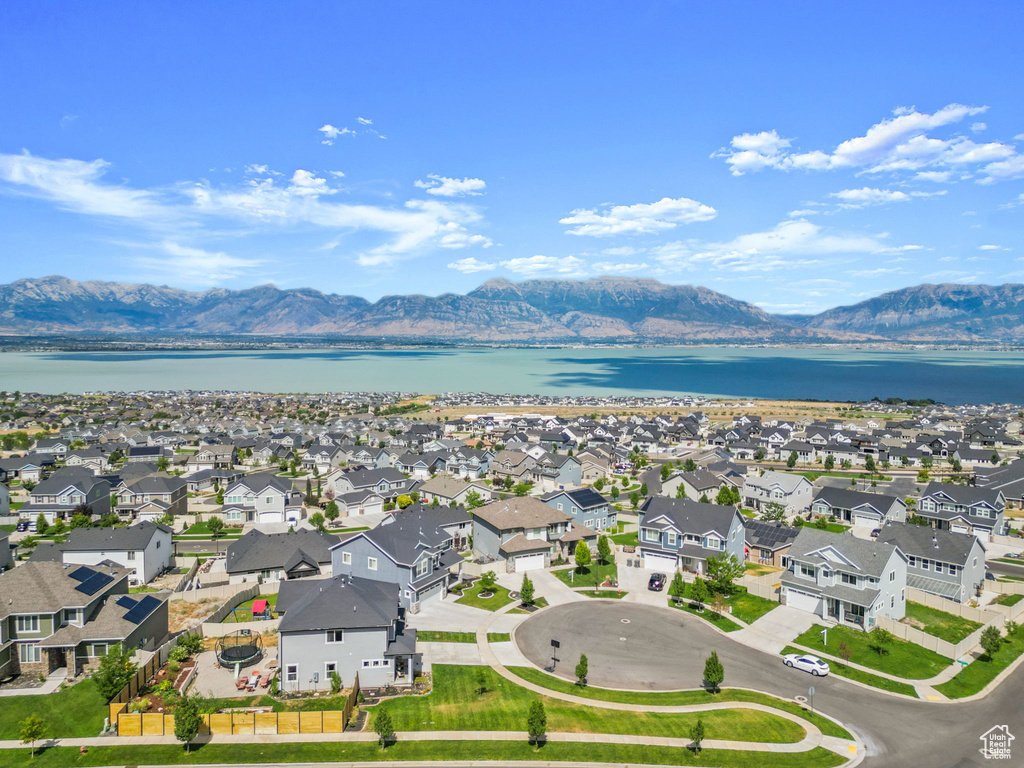 3239 S IRON HILL CIR Saratoga Springs, UT 84045