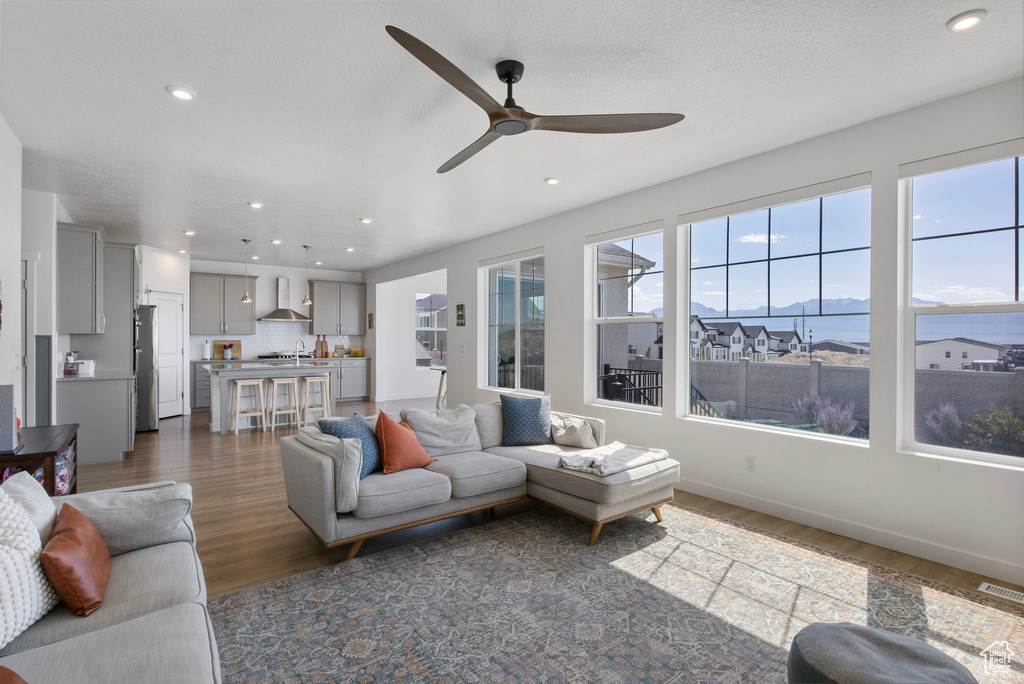 6073 W ESKER TERRACE LN #206 West Jordan, UT 84081