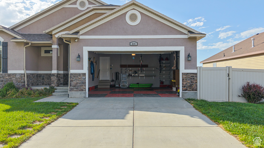 214 W QUARTZ RD Tooele, UT 84074